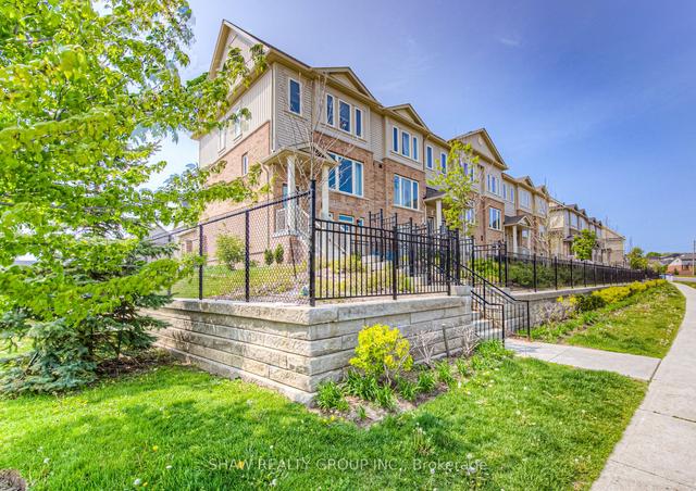 2 - 120 Watson Pkwy N, Townhouse with 1 bedrooms, 1 bathrooms and 2 parking in Guelph ON | Image 15