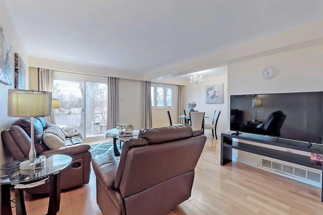 14 Beethoven Crt, House semidetached with 3 bedrooms, 2 bathrooms and 4 parking in Toronto ON | Image 22