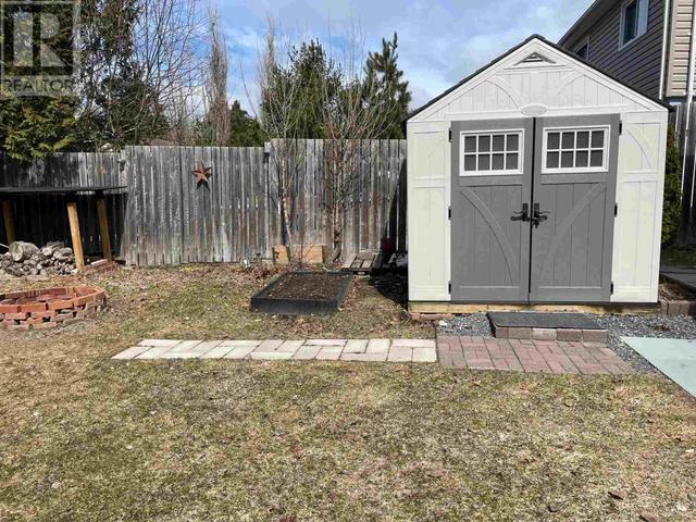 154 Taylor Blvd, House detached with 3 bedrooms, 2 bathrooms and null parking in Elliot Lake ON | Image 44