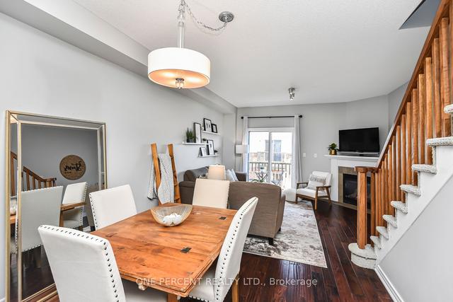 673 Rowley Common, House attached with 2 bedrooms, 2 bathrooms and 2 parking in Burlington ON | Image 2