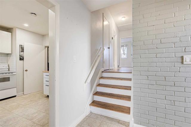 104 Haileybury Dr, House detached with 3 bedrooms, 1 bathrooms and 3 parking in Toronto ON | Image 27