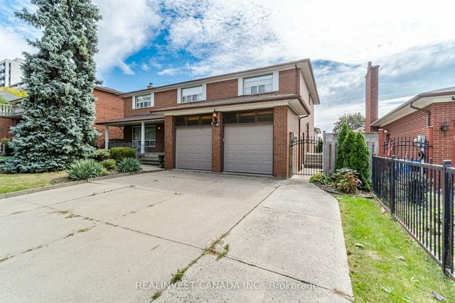 95 Hallsport Cres, House detached with 5 bedrooms, 5 bathrooms and 6 parking in Toronto ON | Image 23