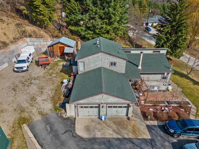1176 Marshall Road, House detached with 4 bedrooms, 3 bathrooms and 5 parking in Central Kootenay J BC | Image 14