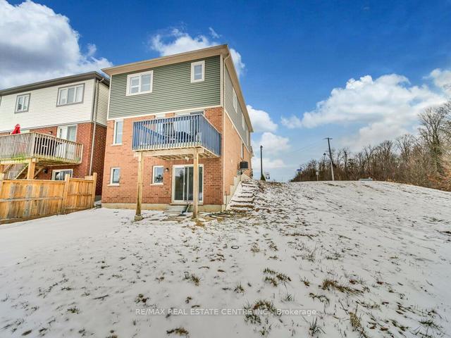 340 Shady Glen Cres, House detached with 3 bedrooms, 4 bathrooms and 3 parking in Kitchener ON | Image 35