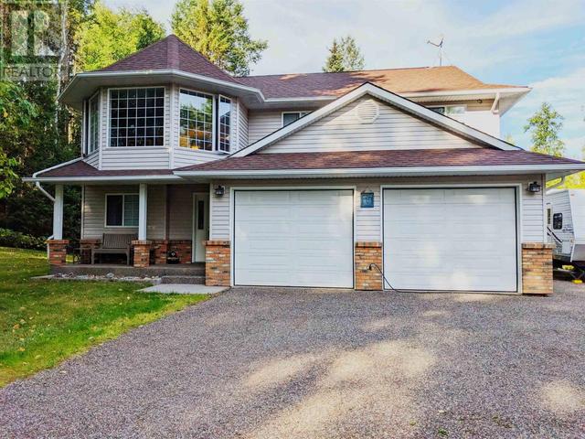 8639 Kroeker Road, House detached with 4 bedrooms, 3 bathrooms and null parking in Bulkley Nechako A BC | Image 1