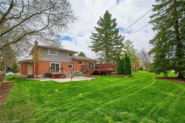 27 Karen Ave, House detached with 3 bedrooms, 3 bathrooms and 6 parking in Guelph ON | Image 28