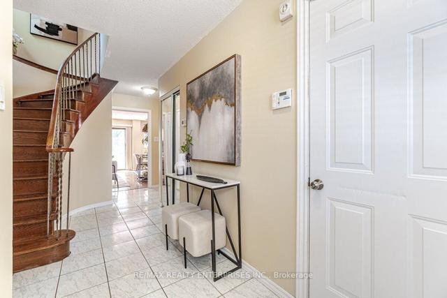 99 Martindale Cres, House detached with 3 bedrooms, 3 bathrooms and 3 parking in Brampton ON | Image 35