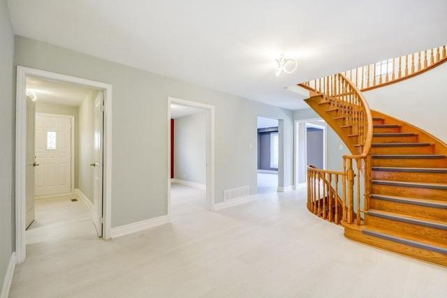 8 Vista Humber Dr, House detached with 4 bedrooms, 4 bathrooms and 6 parking in Toronto ON | Image 15
