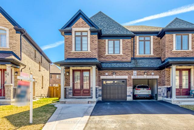 1270 Chee Chee Landing, House semidetached with 3 bedrooms, 3 bathrooms and 3 parking in Milton ON | Image 1