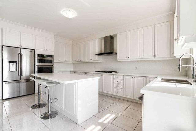245 Belmore Crt, House detached with 5 bedrooms, 5 bathrooms and 4 parking in Milton ON | Image 7