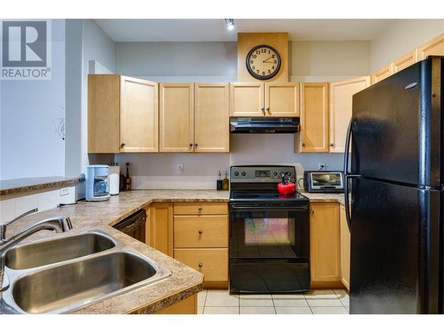 542 - 1088 Sunset Drive, Condo with 2 bedrooms, 2 bathrooms and 1 parking in Kelowna BC | Image 10
