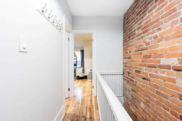 62 Shanly St, House semidetached with 4 bedrooms, 3 bathrooms and 0 parking in Toronto ON | Image 9