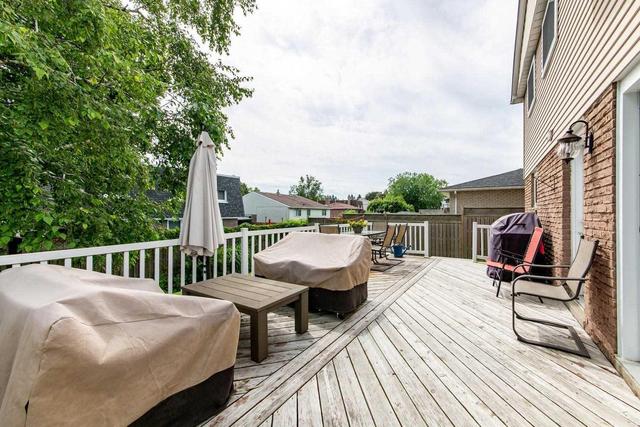 11 Slater Cres, House detached with 3 bedrooms, 2 bathrooms and 4 parking in Ajax ON | Image 19