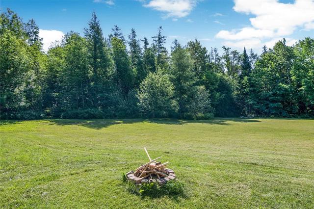 8667 Side Road 15 Rd, House detached with 2 bedrooms, 1 bathrooms and 17 parking in Wellington North ON | Image 21