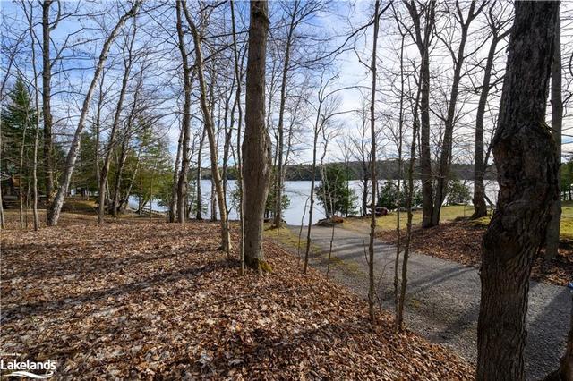 562 & 568 Waseosa Lake Road East Road, House detached with 3 bedrooms, 1 bathrooms and 6 parking in Huntsville ON | Image 37