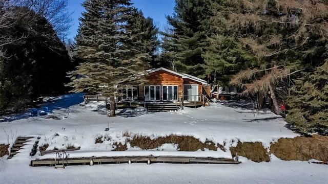363 Southam Dr, House detached with 2 bedrooms, 1 bathrooms and 6 parking in Kawartha Lakes ON | Image 1