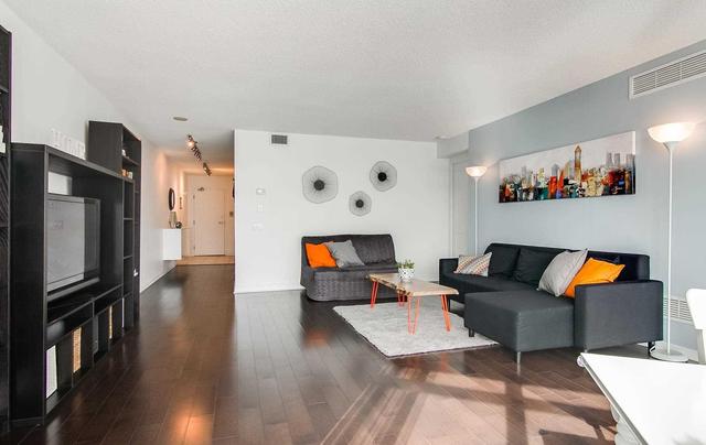 802 - 30 Harrison Garden Blvd, Condo with 2 bedrooms, 2 bathrooms and 2 parking in Toronto ON | Image 5
