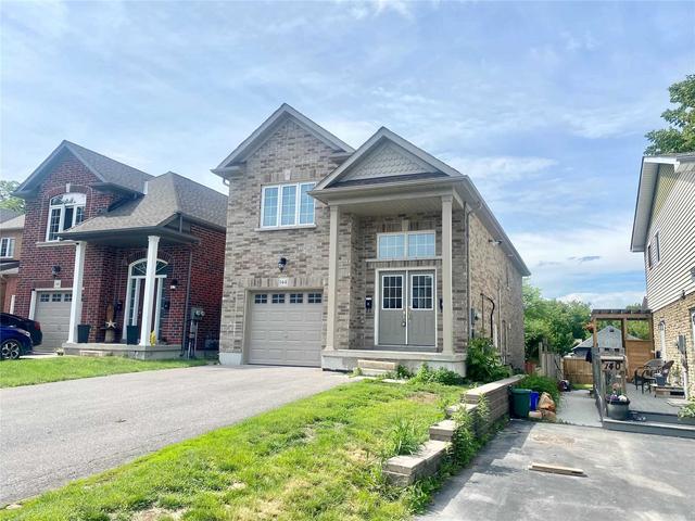 main - 144 Capreol Crt, House detached with 2 bedrooms, 1 bathrooms and 3 parking in Oshawa ON | Image 11