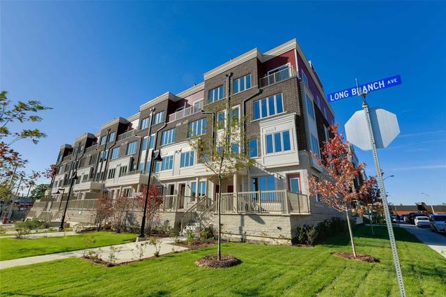 1421 - 3580 Lake Shore Blvd W, Townhouse with 2 bedrooms, 3 bathrooms and 1 parking in Toronto ON | Image 2