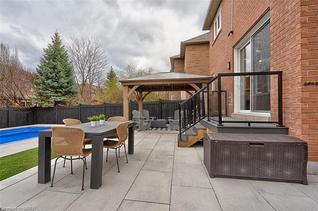 3418 Buena Vista Court, House detached with 4 bedrooms, 3 bathrooms and 6 parking in Oakville ON | Image 43