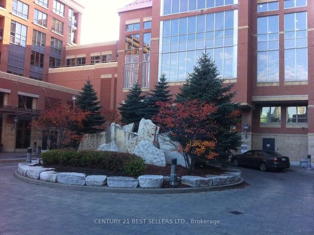 1802 - 4080 Living Arts Dr, Condo with 2 bedrooms, 2 bathrooms and 1 parking in Mississauga ON | Image 12