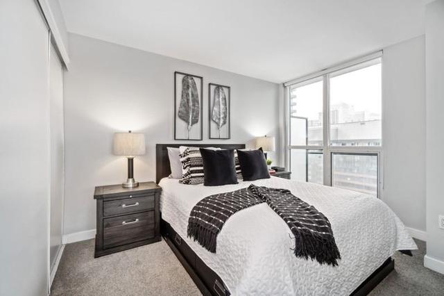 1903 - 8 Telegram Mews, Condo with 2 bedrooms, 2 bathrooms and 1 parking in Toronto ON | Image 11