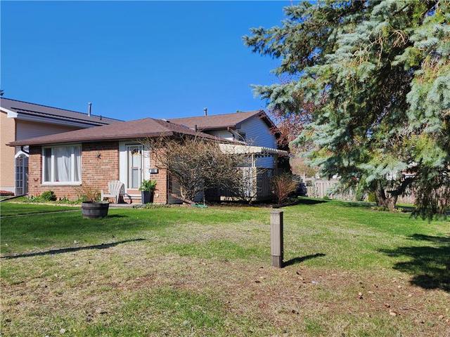 770 Comstock Crescent, House detached with 3 bedrooms, 1 bathrooms and 4 parking in Brockville ON | Image 1