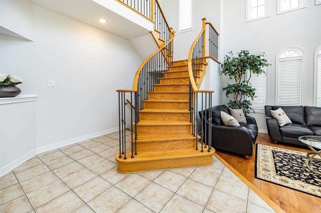 149 Stonechurch Cres, House detached with 4 bedrooms, 4 bathrooms and 6 parking in Markham ON | Image 16