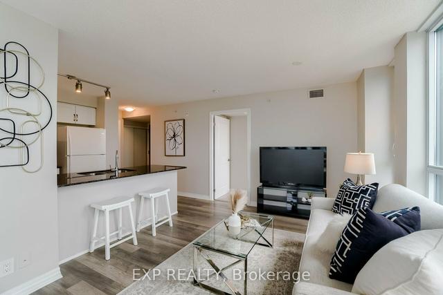 1019 - 80 Esther Lorrie Dr, Condo with 2 bedrooms, 2 bathrooms and 1 parking in Toronto ON | Image 11