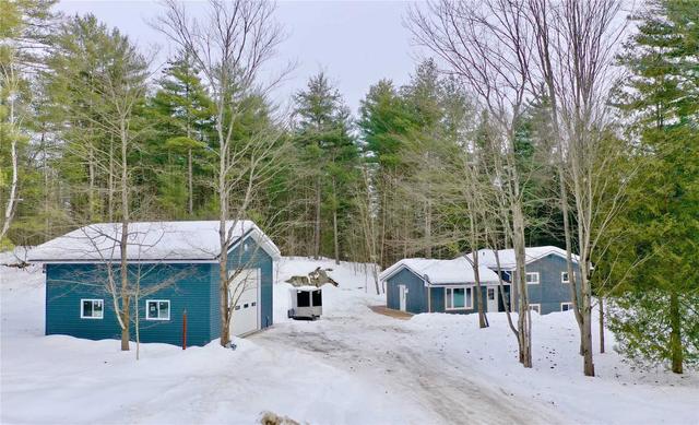 1014 Tryon Rd, House detached with 3 bedrooms, 2 bathrooms and 10 parking in Gravenhurst ON | Image 1