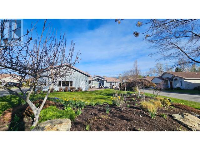 153 - 609 Truswell Road, House detached with 2 bedrooms, 2 bathrooms and 4 parking in Kelowna BC | Image 32