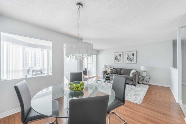 1108 - 115 Hillcrest Ave, Condo with 2 bedrooms, 1 bathrooms and 1 parking in Mississauga ON | Image 8