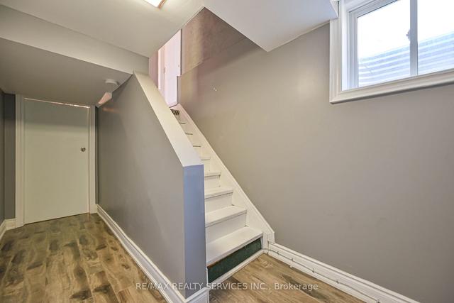 28 Garrison Sq, House detached with 3 bedrooms, 2 bathrooms and 4 parking in Brampton ON | Image 19