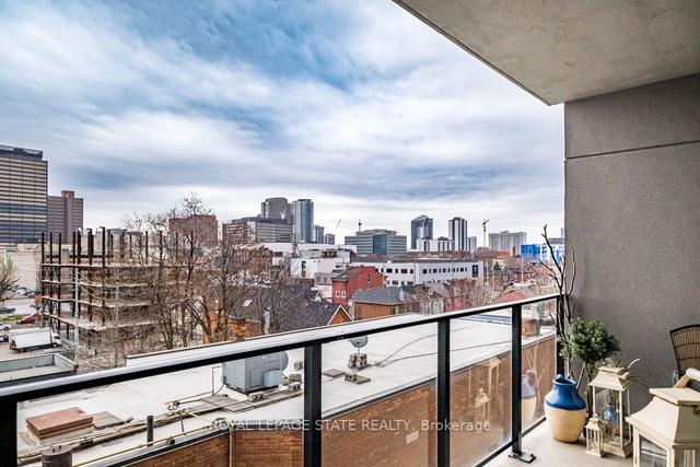 609 - 181 James St N, Condo with 2 bedrooms, 2 bathrooms and 1 parking in Hamilton ON | Image 5