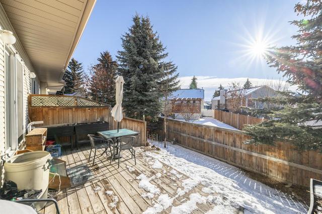 52 Shawbrooke Court Sw, Home with 3 bedrooms, 1 bathrooms and 2 parking in Calgary AB | Image 22