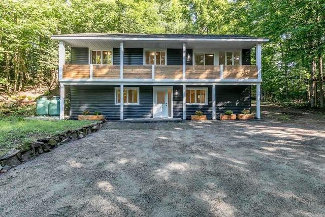 7032 121 County Rd, House detached with 3 bedrooms, 2 bathrooms and 10 parking in Minden Hills ON | Image 1