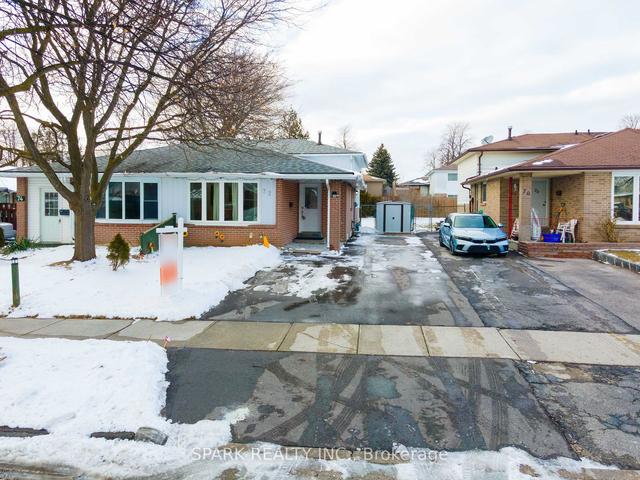 72 Dalegrove Dr, House semidetached with 4 bedrooms, 2 bathrooms and 4 parking in Kitchener ON | Image 12