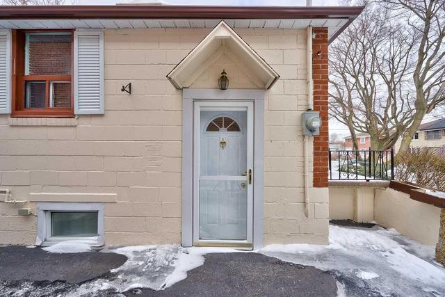 104 Magnolia Ave, House detached with 2 bedrooms, 2 bathrooms and 5 parking in Toronto ON | Image 15