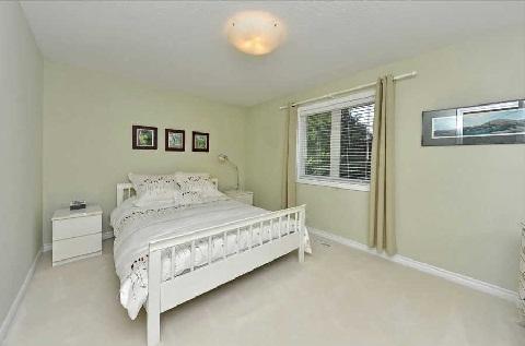 36 Hunterwood Chase Chse, House detached with 4 bedrooms, 4 bathrooms and 10 parking in Vaughan ON | Image 11