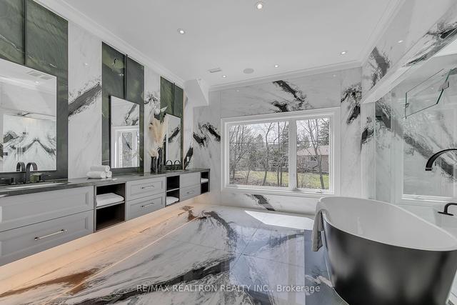 52 Burbank Dr, House detached with 5 bedrooms, 7 bathrooms and 8 parking in Toronto ON | Image 13