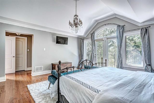 8 Leander Crt, House detached with 4 bedrooms, 5 bathrooms and 3 parking in Toronto ON | Image 12