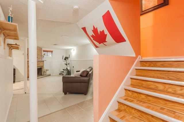 3986 Bishopstoke Lane, House attached with 3 bedrooms, 2 bathrooms and 2 parking in Mississauga ON | Image 18