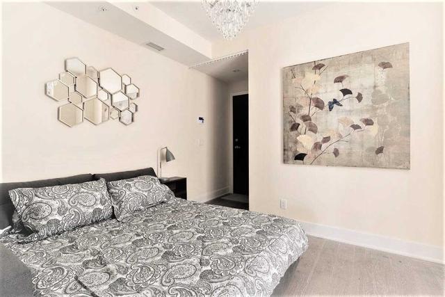 th 10 - 30 Nelson St, Townhouse with 3 bedrooms, 3 bathrooms and 2 parking in Toronto ON | Image 10