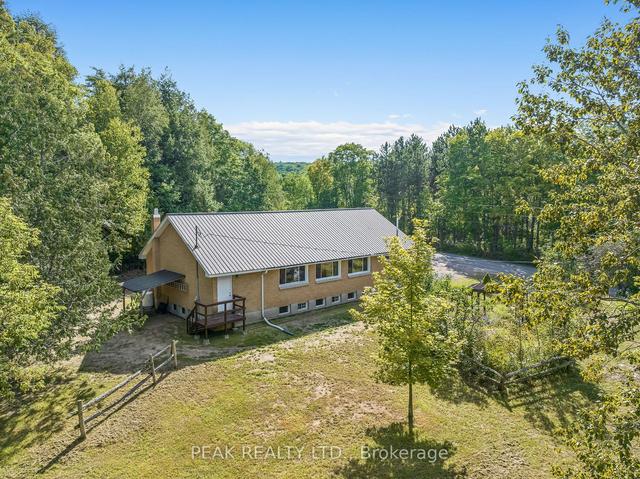 1812 Frontenac Rd, House detached with 0 bedrooms, 2 bathrooms and 10 parking in Greater Madawaska ON | Image 30