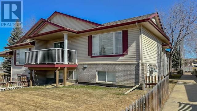 52, - 103 Addington Drive, House attached with 2 bedrooms, 1 bathrooms and 2 parking in Red Deer AB | Image 1