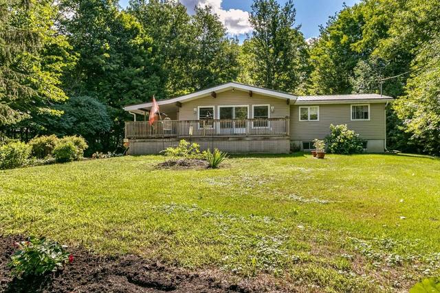 93 Armstrong Crt, House detached with 2 bedrooms, 1 bathrooms and 20 parking in Kawartha Lakes ON | Image 23