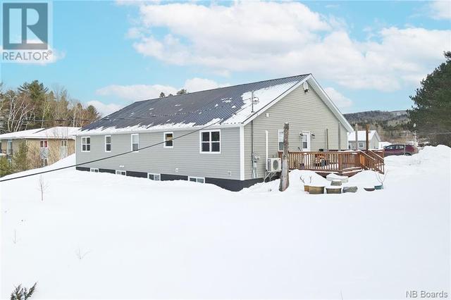 388 East Riverside Drive, House detached with 5 bedrooms, 2 bathrooms and null parking in Perth Andover NB | Image 2