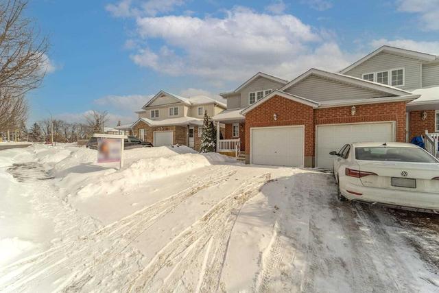 10 Activa Ave, House semidetached with 3 bedrooms, 3 bathrooms and 3 parking in Kitchener ON | Image 12