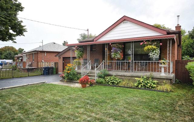 26 Compton Dr, House detached with 3 bedrooms, 2 bathrooms and 5 parking in Toronto ON | Image 29