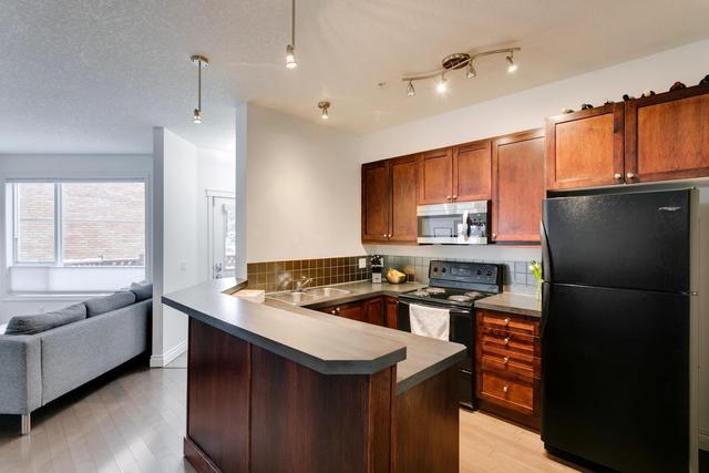 2 - 2040 35 Avenue Sw, Home with 2 bedrooms, 2 bathrooms and 1 parking in Calgary AB | Image 15